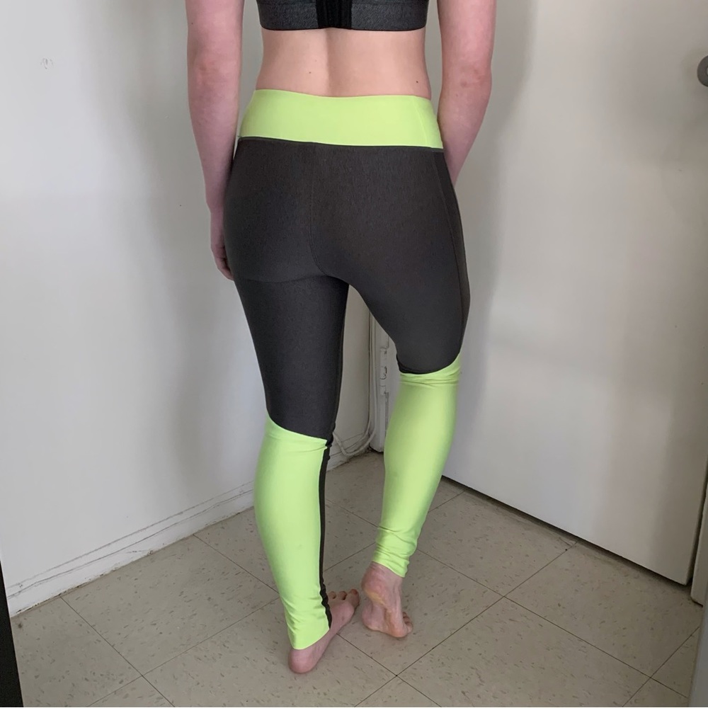 Under Armour neon green gray compression heat gear tight leggings workout hiking